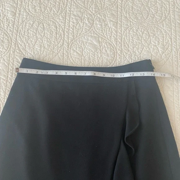 Women’s LOFT Black Ruffled Mini Skirt - size 0 - Picture 9 of 12